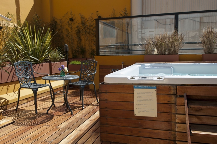 Imagen de la piscina del Hotel Reino del Plata Hotel Boutique. Foto 7