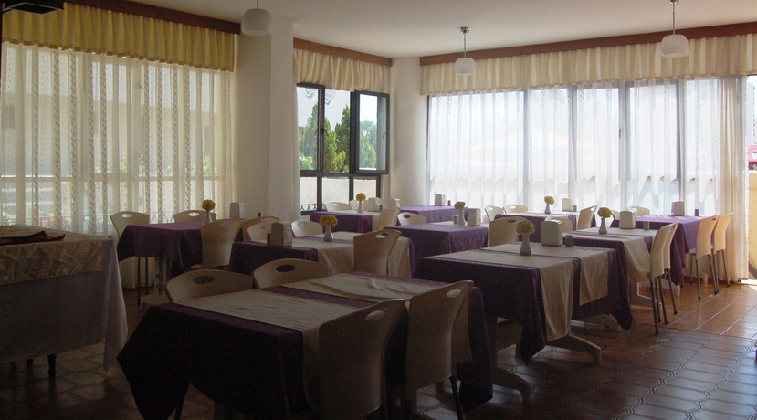 Imagen del bar/restaurante del Hotel Reis Maris. Foto 4