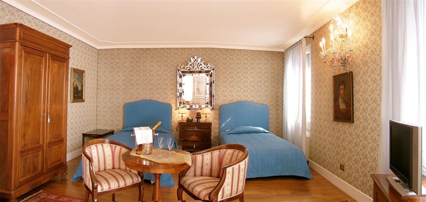 Imagen de la habitación del Hotel Relais Alberti. Foto 1