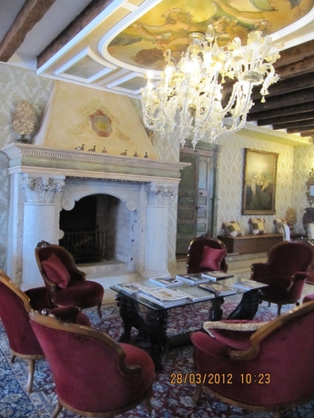 Imagen de los interiores del Hotel Relais Alberti. Foto 14