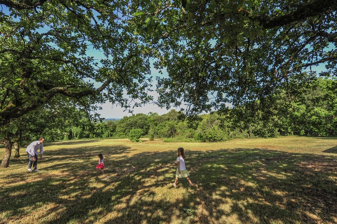 Imagen de los exteriores del Hotel Relais Amadourien. Foto 16