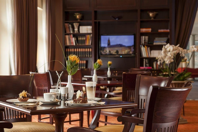 Imagen general del Hotel Relais And Chateaux Hotel Bulow Palais. Foto 10