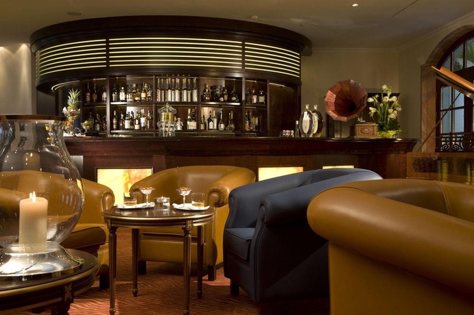 Imagen general del Hotel Relais And Chateaux Hotel Bulow Palais. Foto 12