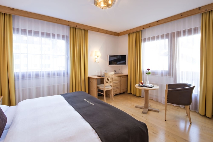 Imagen de la habitación del Hotel Relais Andchâteaux Chasa Montana. Foto 3