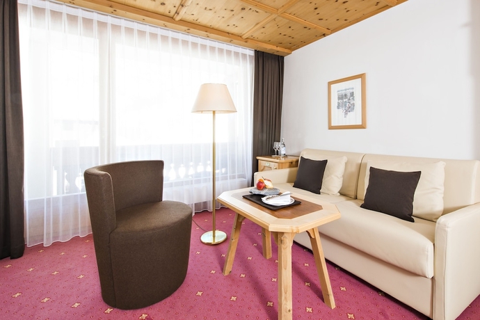 Imagen de la habitación del Hotel Relais Andchâteaux Chasa Montana. Foto 12