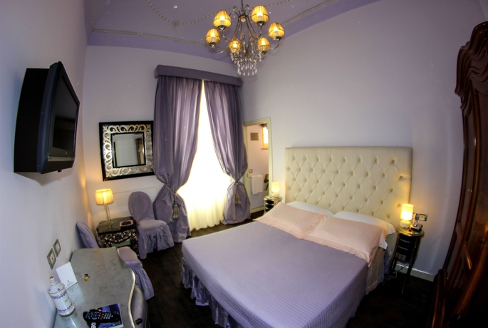 Imagen de la habitación del Hotel Relais Antica Badia - San Maurizio 1619. Foto 7