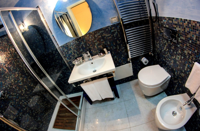 Imagen de la habitación del Hotel Relais Antica Badia - San Maurizio 1619. Foto 8