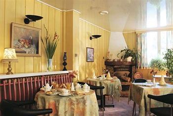 Imagen del bar/restaurante del Hotel Relais Benelux Bale. Foto 5