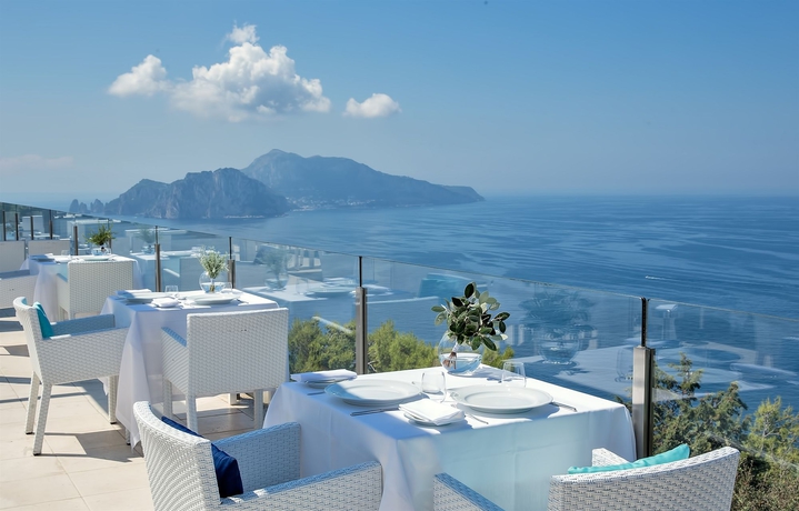 Imagen del bar/restaurante del Hotel Relais Blu. Foto 3