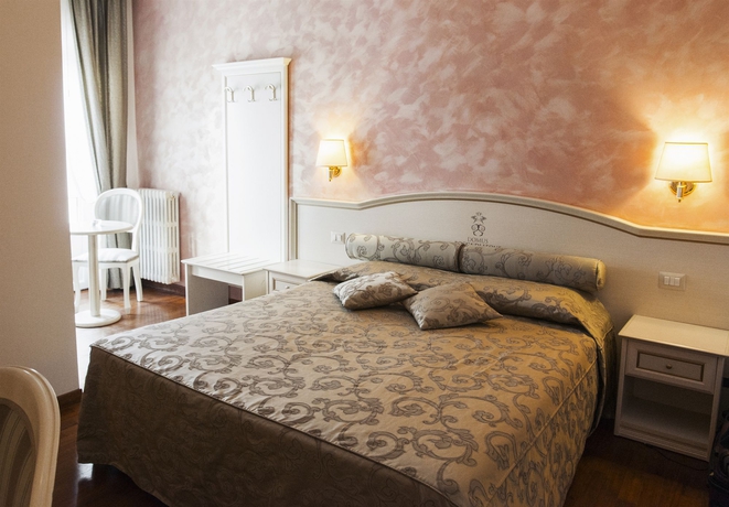 Imagen de la habitación del Hotel Relais Bocca Di Leone. Foto 13