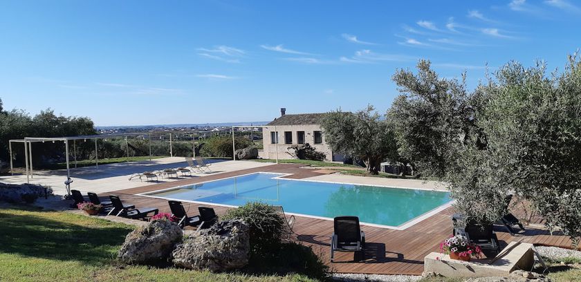 Imagen de la piscina del Hotel Relais Casa Mirabile. Foto 16