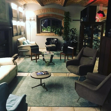 Imagen de los interiores del Hotel Relais Cascina Scottina. Foto 17