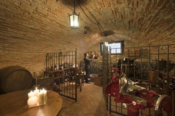 Imagen de los interiores del Hotel Relais Castello Bevilacqua. Foto 19