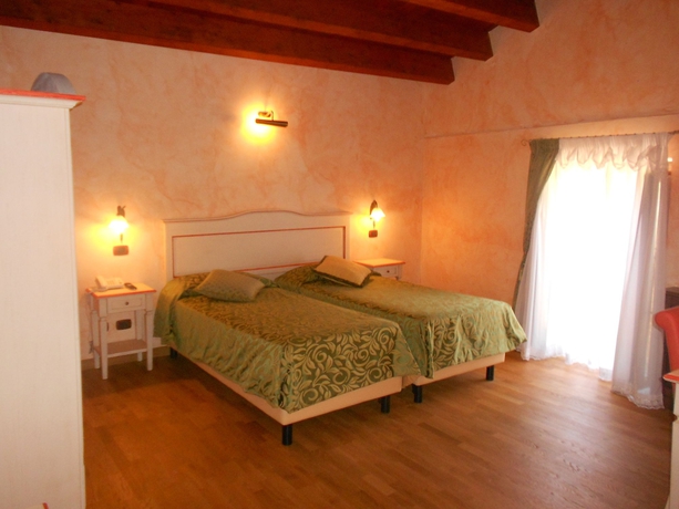 Imagen de la habitación del Hotel Relais Castrum Boccea. Foto 3