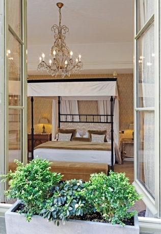 Imagen de la habitación del Hotel Relais Christine. Foto 7