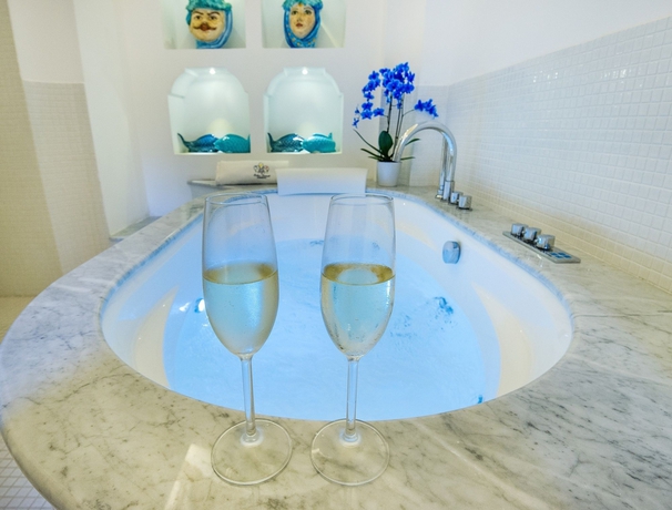 Imagen de la habitación del Hotel Relais Correale Rooms and Garden. Foto 7