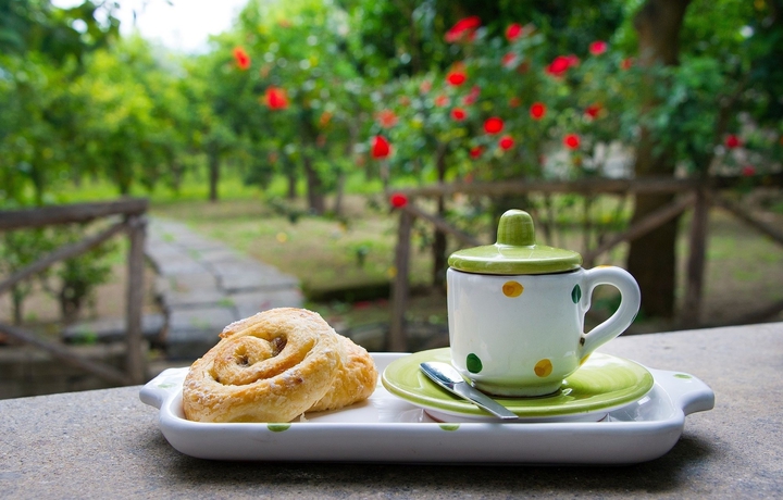 Imagen del bar/restaurante del Hotel Relais Correale Rooms and Garden. Foto 5