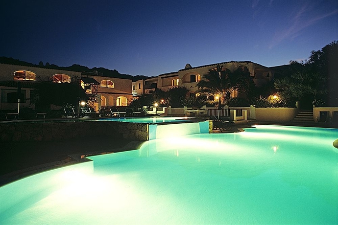 Imagen de la piscina del Hotel Relais De La Costa. Foto 14