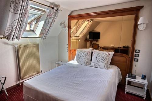 Imagen de la habitación del Hotel Relais De La Poste, La Wantzenau. Foto 15