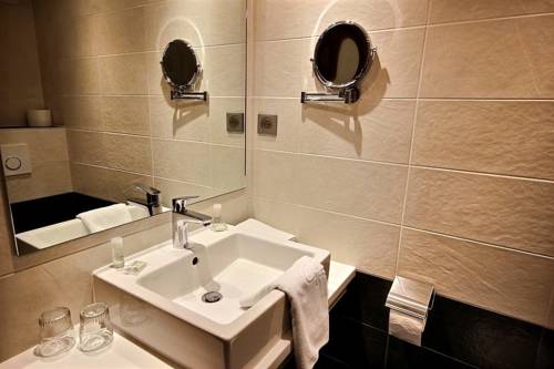 Imagen de la habitación del Hotel Relais De La Poste, La Wantzenau. Foto 16