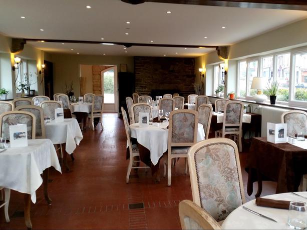 Imagen del bar/restaurante del Hotel Relais De La Poste, Thury-Harcourt. Foto 3