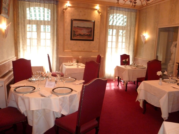 Imagen del bar/restaurante del Hotel Relais De La Rance. Foto 3