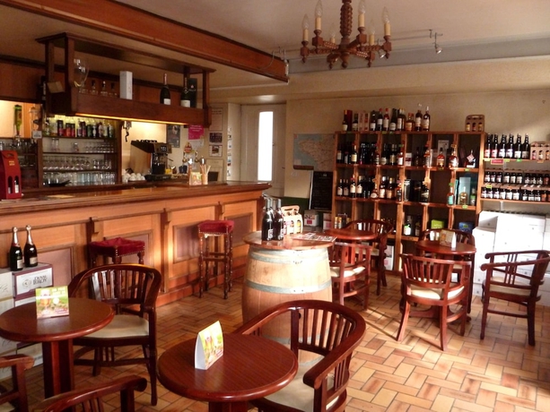 Imagen del bar/restaurante del Hotel Relais De La Rance. Foto 7