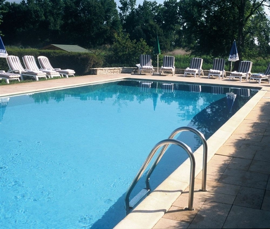 Imagen de la piscina del Hotel Relais De Margaux Golf and Spa. Foto 5