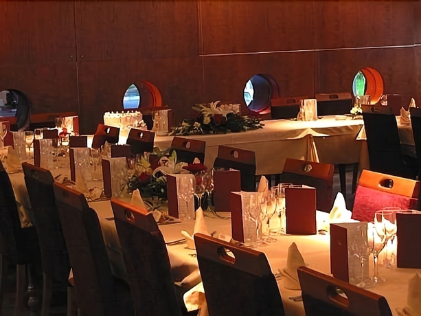 Imagen del bar/restaurante del Hotel Relais De Vincey. Foto 3