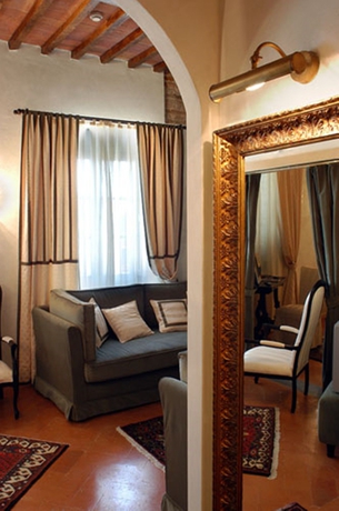 Imagen de los interiores del Hotel Relais Dell Orologio. Foto 11