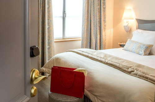 Imagen de la habitación del Hotel Relais Des Trois Ch&acirc;teaux. Foto 9