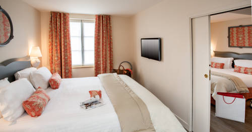 Imagen de la habitación del Hotel Relais Des Trois Ch&acirc;teaux. Foto 10