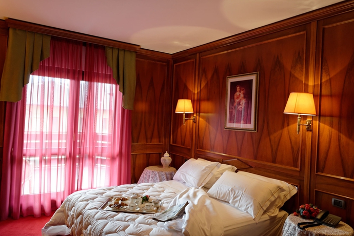 Imagen de la habitación del Hotel Relais Du Foyer. Foto 10