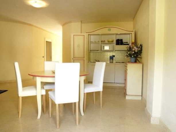 Imagen de la habitación del Hotel Relais Du Lac, Desenzano del Garda. Foto 5