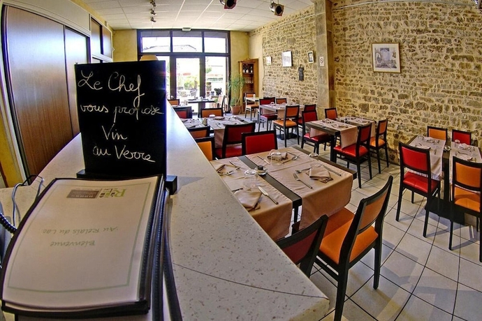 Imagen del bar/restaurante del Hotel Relais Du Lac, Longeau-Percey. Foto 6