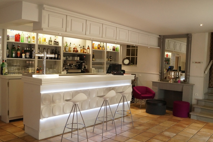Imagen del bar/restaurante del Hotel Relais Du P&eacute;rigord Noir. Foto 6