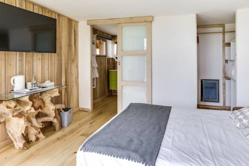 Imagen de la habitación del Hotel Relais Du Silence Château Du Bois Guy. Foto 7