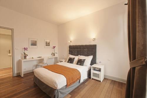 Imagen de la habitación del Hotel Relais Du Silence Château Du Bois Guy. Foto 13