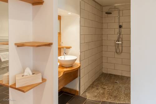 Imagen de la habitación del Hotel Relais Du Silence Château Du Bois Guy. Foto 15