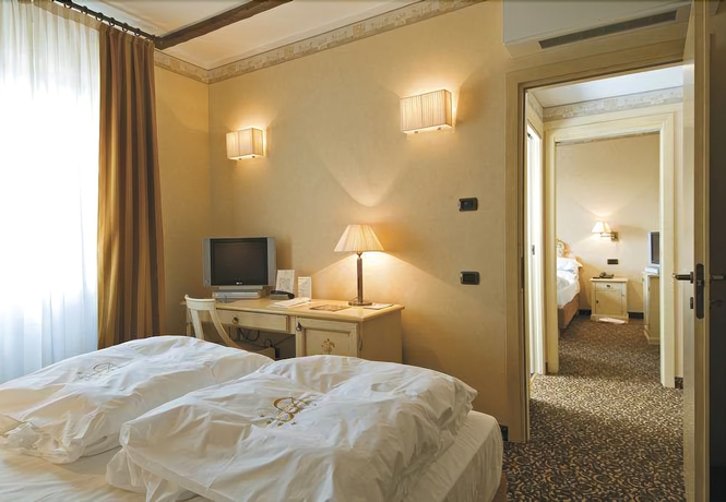 Imagen de la habitación del Hotel Relais Ducale Spa and Pool. Foto 14