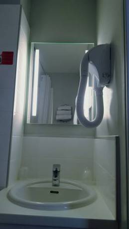 Imagen de la habitación del Hotel Relais Fasthotel Tarbes-semeac. Foto 3