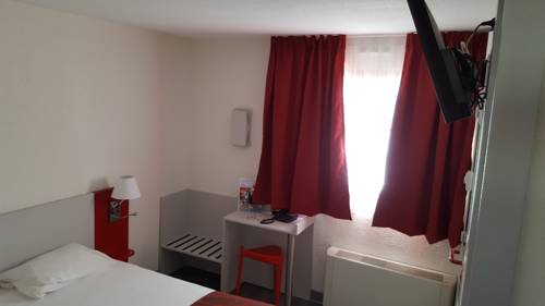 Imagen de la habitación del Hotel Relais Fasthotel Tarbes-semeac. Foto 5