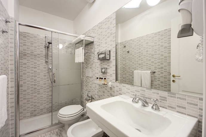 Imagen de la habitación del Hotel Relais Fontana Di Trevi. Foto 6