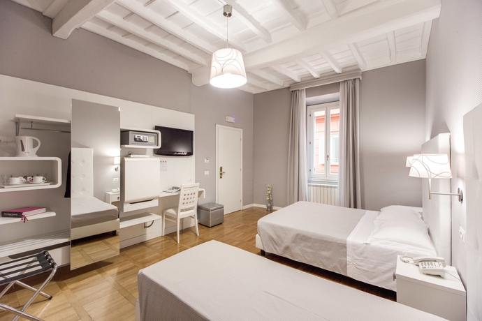 Imagen de la habitación del Hotel Relais Fontana Di Trevi. Foto 9
