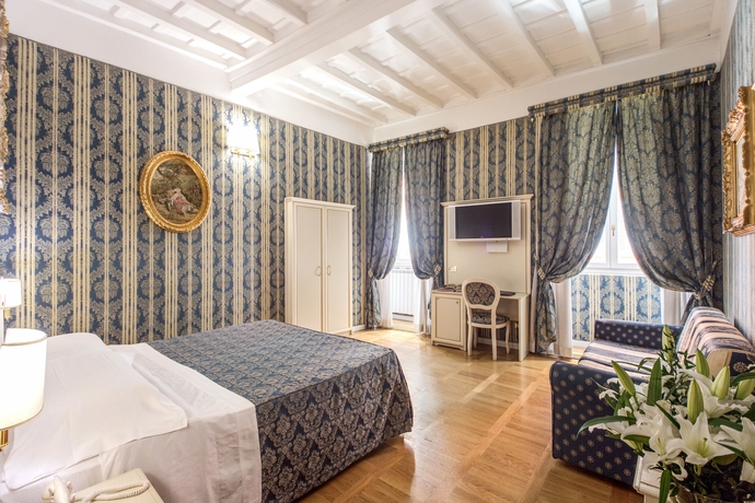 Imagen de la habitación del Hotel Relais Fontana Di Trevi. Foto 10