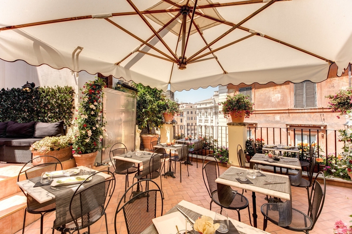 Imagen del bar/restaurante del Hotel Relais Fontana Di Trevi. Foto 2