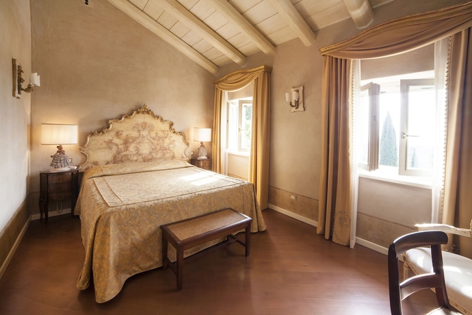 Imagen de la habitación del Hotel Relais Fra Lorenzo. Foto 2