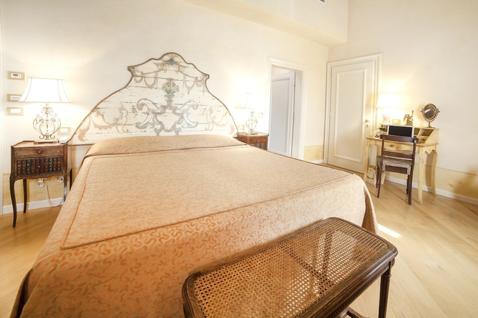 Imagen de la habitación del Hotel Relais Fra Lorenzo. Foto 14
