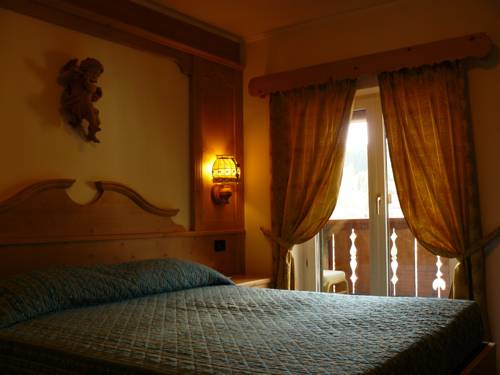 Imagen de la habitación del Hotel Relais Gr&uuml;nwald. Foto 3