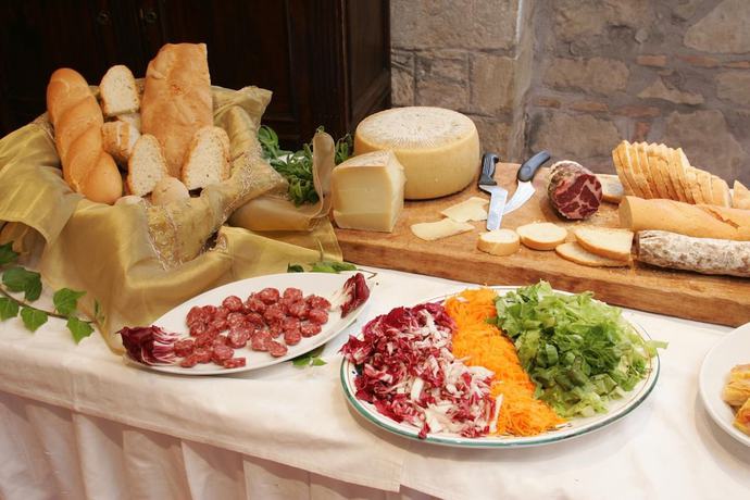 Imagen del bar/restaurante del Hotel Relais La Fattoria, Passignano Sul Trasimeno. Foto 3